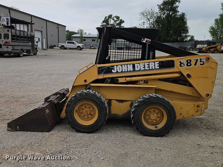image for item EO7267 1998 John Deere 8875 skid steer loader
