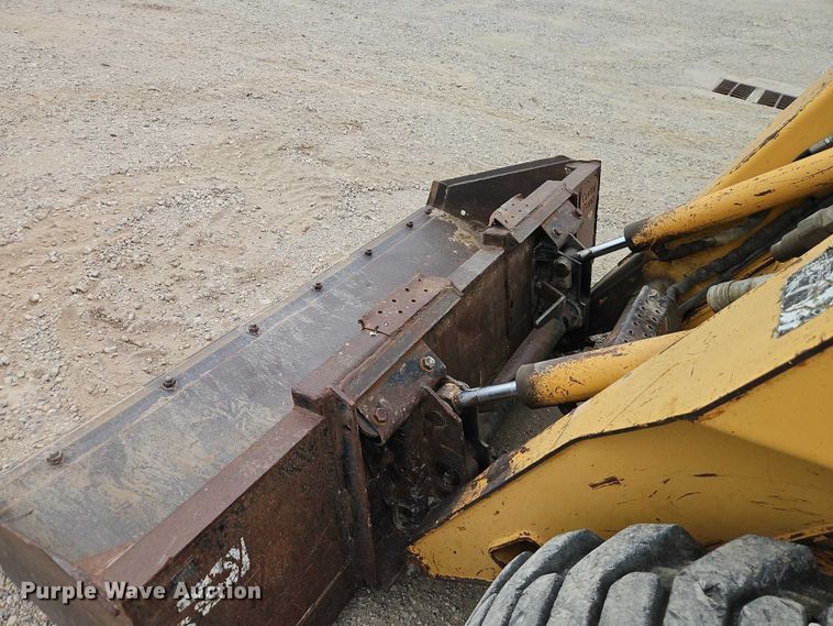 image for item EO7267 1998 John Deere 8875 skid steer loader