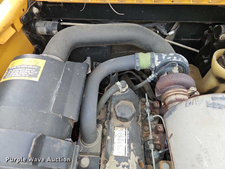 image for item EO7267 1998 John Deere 8875 skid steer loader