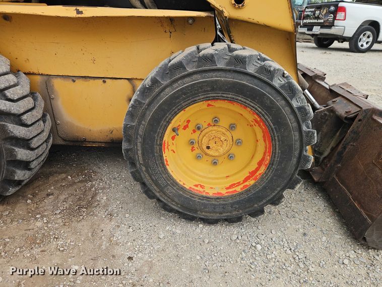 image for item EO7267 1998 John Deere 8875 skid steer loader