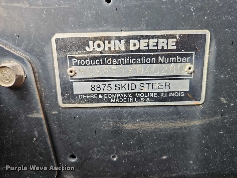 image for item EO7267 1998 John Deere 8875 skid steer loader