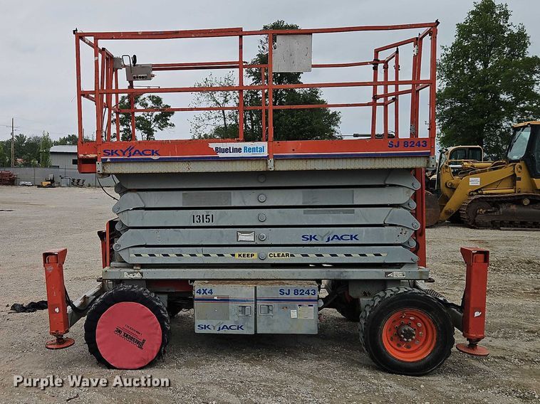 image for item EO7268 2008 SkyJack SJ8243 scissor lift