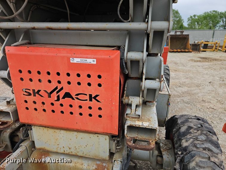 image for item EO7268 2008 SkyJack SJ8243 scissor lift