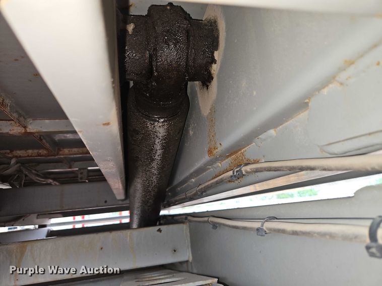 image for item EO7268 2008 SkyJack SJ8243 scissor lift
