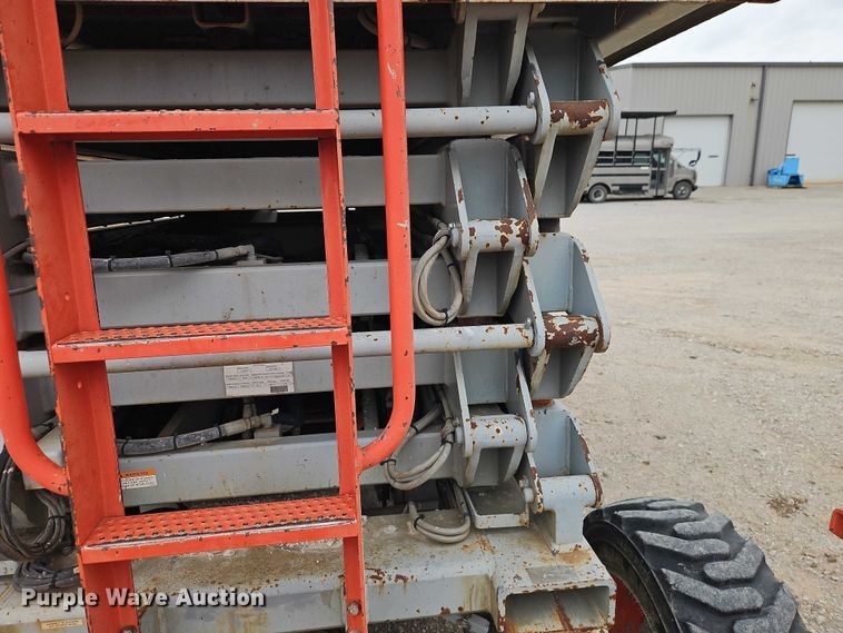 image for item EO7268 2008 SkyJack SJ8243 scissor lift