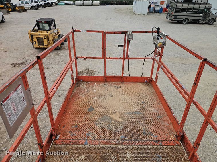 image for item EO7268 2008 SkyJack SJ8243 scissor lift