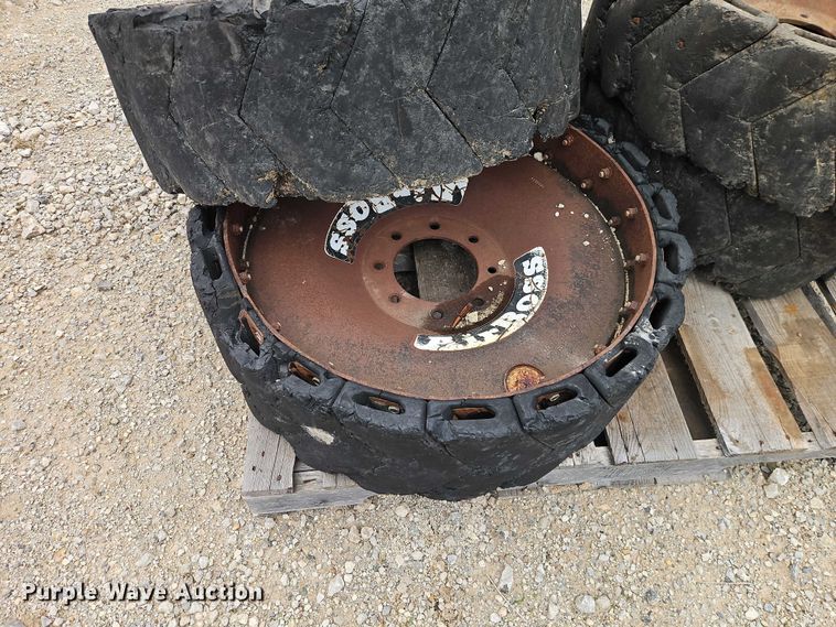 image for item EO7270 (4) Air Boss skid steer tires