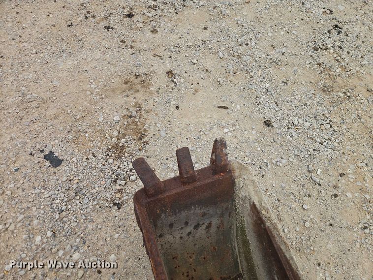 image for item EO7274 Backhoe bucket