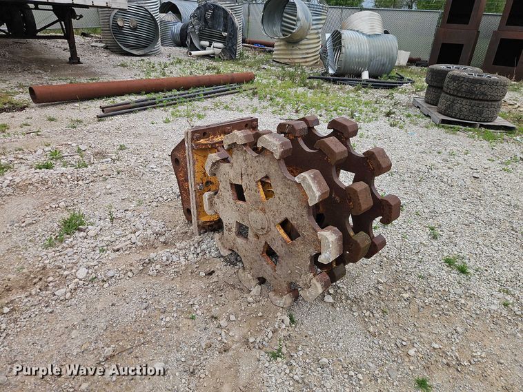 image for item EO7276 C&P Attachments compaction wheel