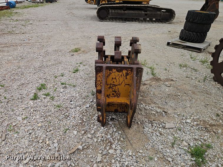 image for item EO7276 C&P Attachments compaction wheel