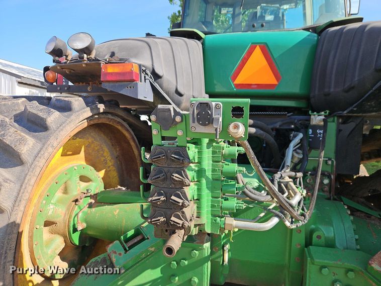 image for item EO7289 2009 John Deere 9530T tractor