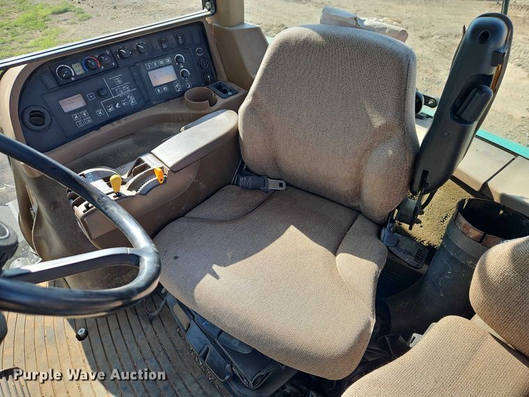 image for item EO7289 2009 John Deere 9530T tractor
