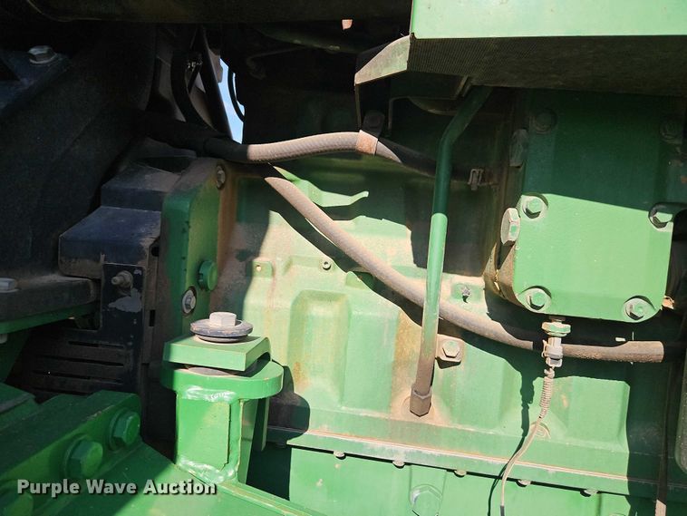 image for item EO7289 2009 John Deere 9530T tractor