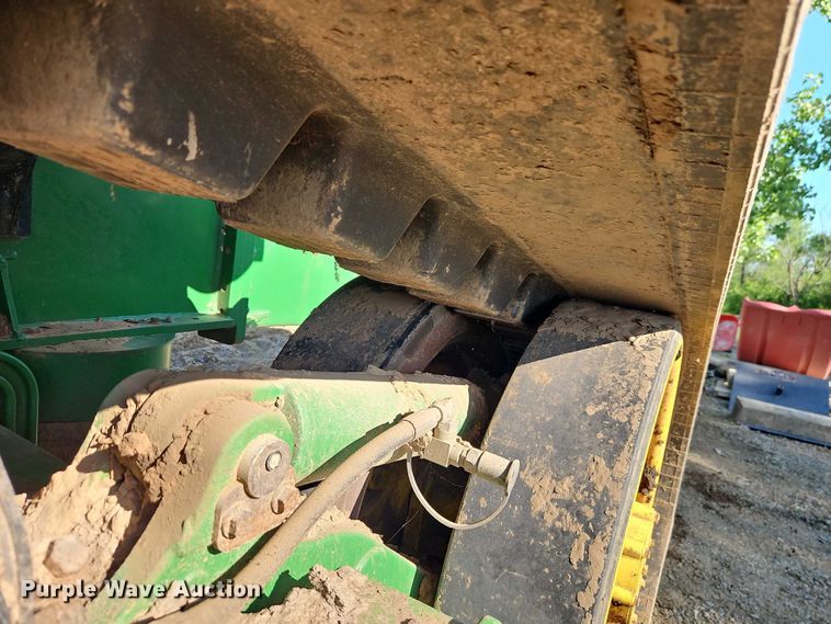 image for item EO7289 2009 John Deere 9530T tractor