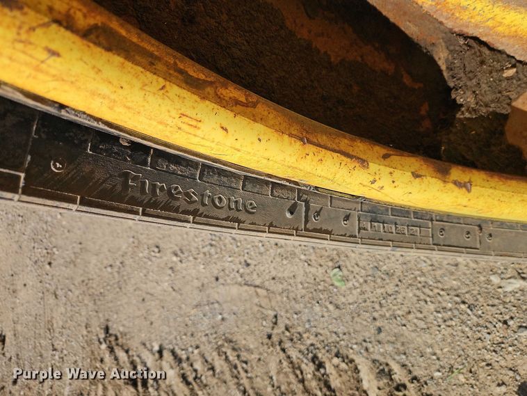 image for item EO7289 2009 John Deere 9530T tractor