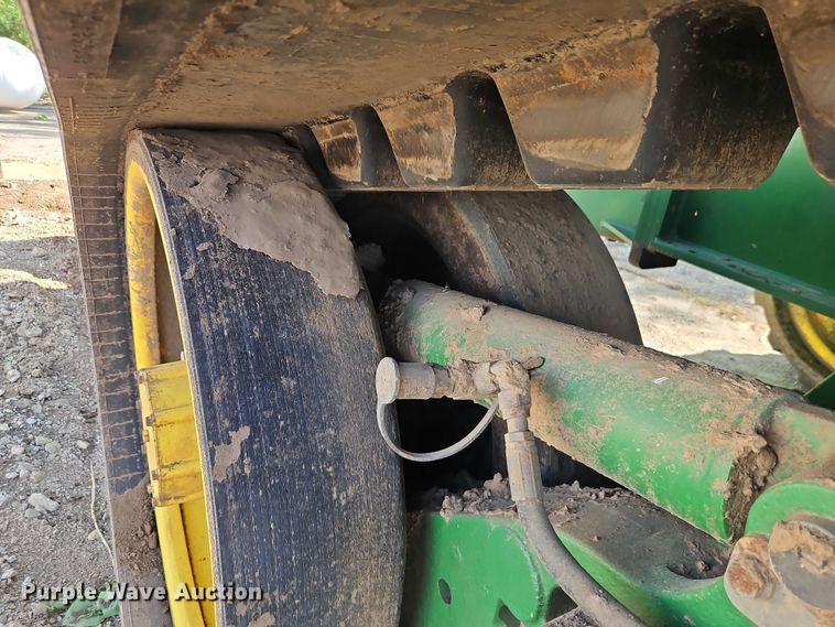 image for item EO7289 2009 John Deere 9530T tractor