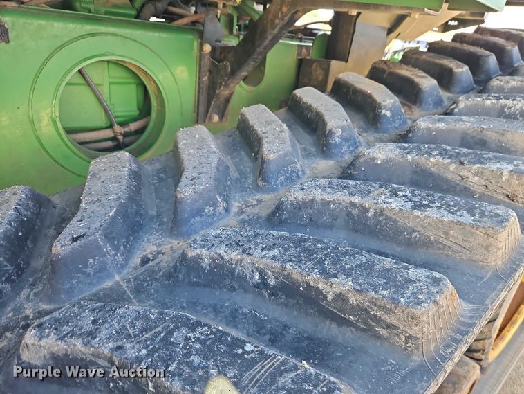 image for item EO7289 2009 John Deere 9530T tractor