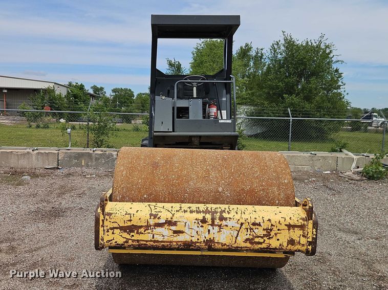 image for item EO7292 1999 Bomag BW177DH-3 single drum vibratory roller