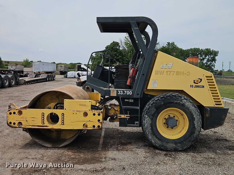 image for item EO7292 1999 Bomag BW177DH-3 single drum vibratory roller