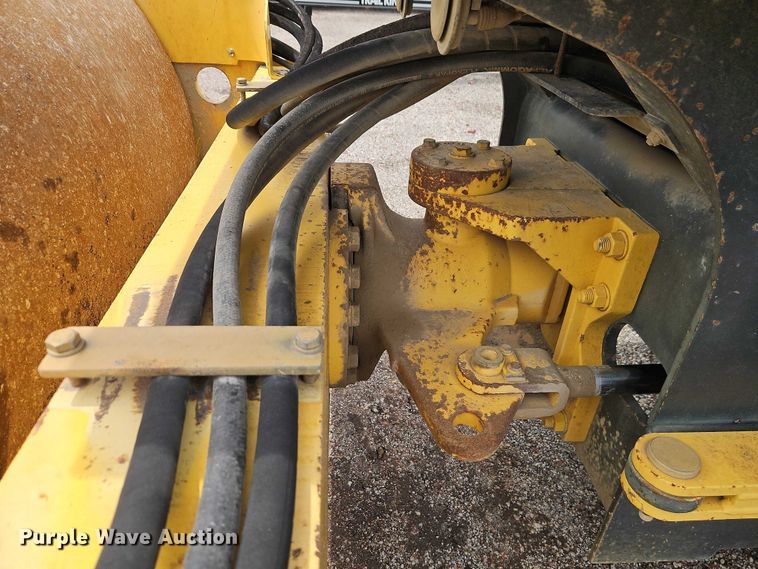 image for item EO7292 1999 Bomag BW177DH-3 single drum vibratory roller