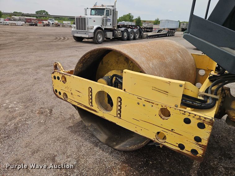 image for item EO7292 1999 Bomag BW177DH-3 single drum vibratory roller