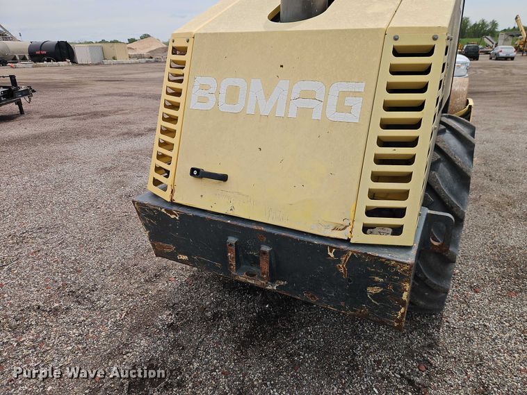 image for item EO7292 1999 Bomag BW177DH-3 single drum vibratory roller