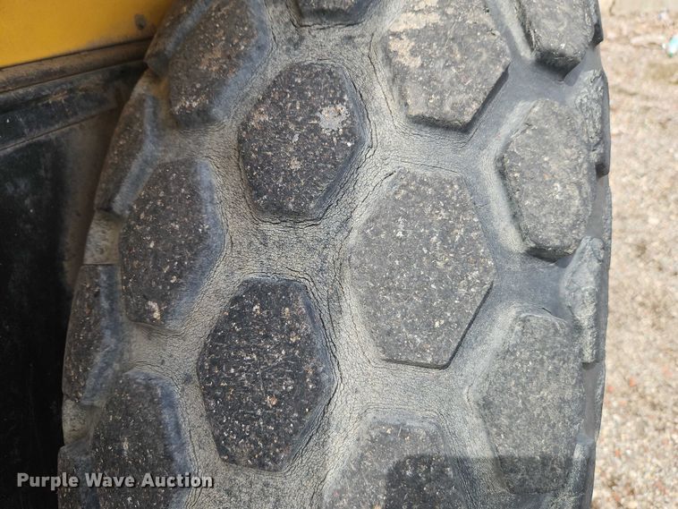 image for item EO7292 1999 Bomag BW177DH-3 single drum vibratory roller