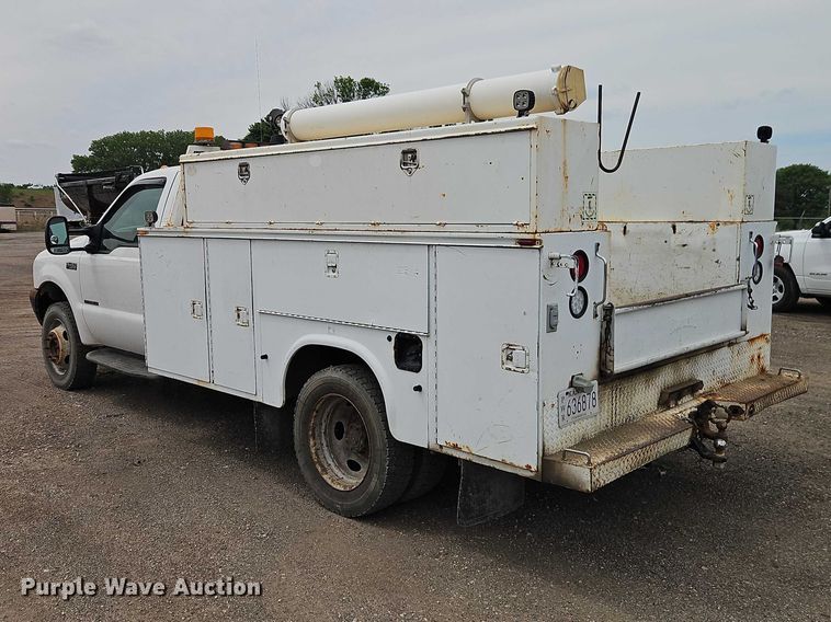 image for item EO7294 2000 Ford F450 Super Duty utility / service truck