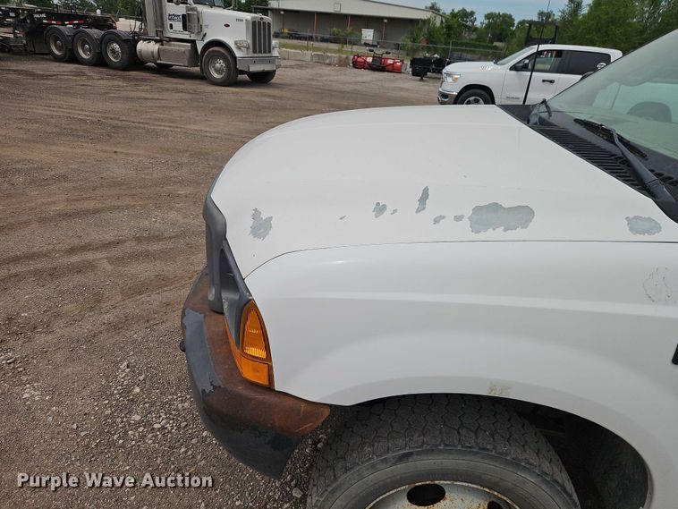 image for item EO7294 2000 Ford F450 Super Duty utility / service truck