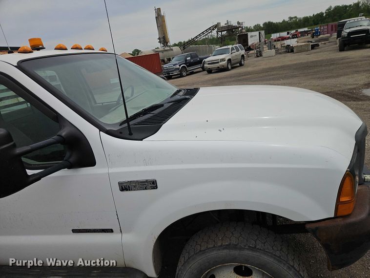 image for item EO7294 2000 Ford F450 Super Duty utility / service truck