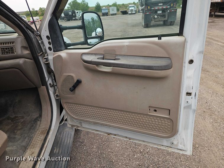 image for item EO7294 2000 Ford F450 Super Duty utility / service truck