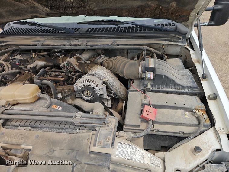 image for item EO7294 2000 Ford F450 Super Duty utility / service truck