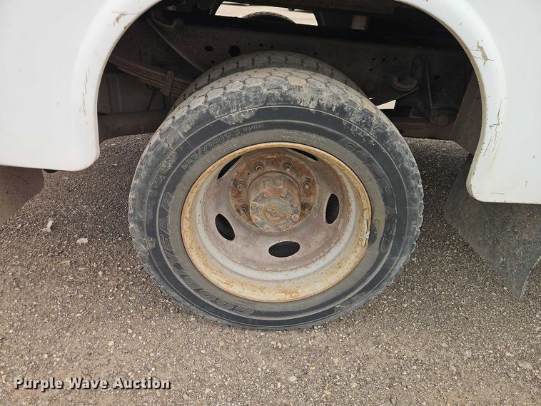 image for item EO7294 2000 Ford F450 Super Duty utility / service truck