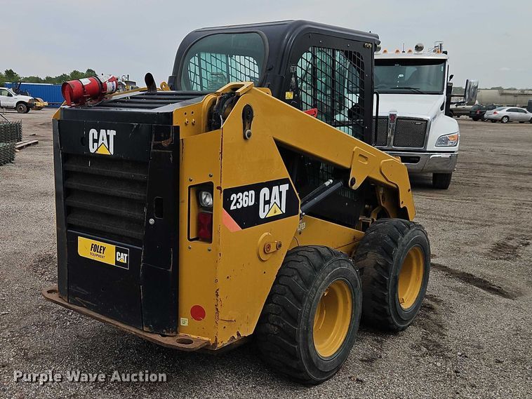 image for item EO7295 2016 Caterpillar 236D skid steer loader