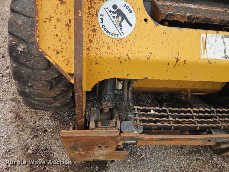 image for item EO7295 2016 Caterpillar 236D skid steer loader
