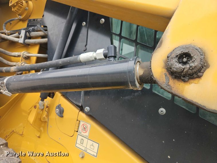 image for item EO7295 2016 Caterpillar 236D skid steer loader