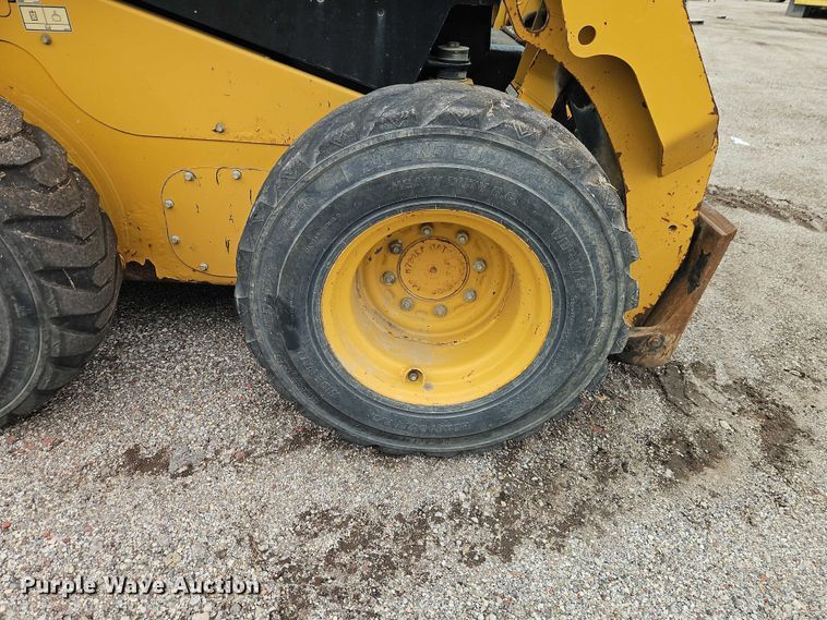 image for item EO7295 2016 Caterpillar 236D skid steer loader