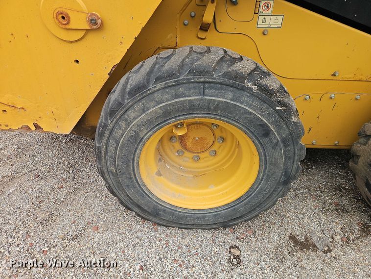 image for item EO7295 2016 Caterpillar 236D skid steer loader