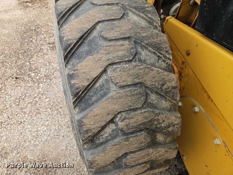 image for item EO7295 2016 Caterpillar 236D skid steer loader