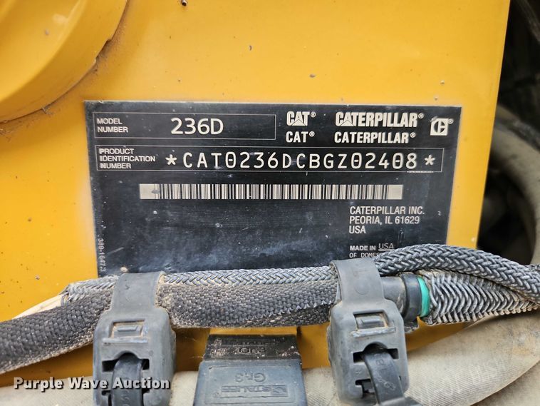 image for item EO7295 2016 Caterpillar 236D skid steer loader