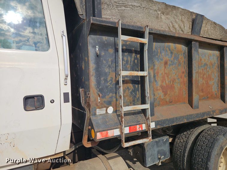 image for item EO7298 1995 Ford LN8000 dump truck