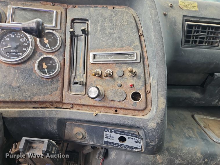 image for item EO7298 1995 Ford LN8000 dump truck