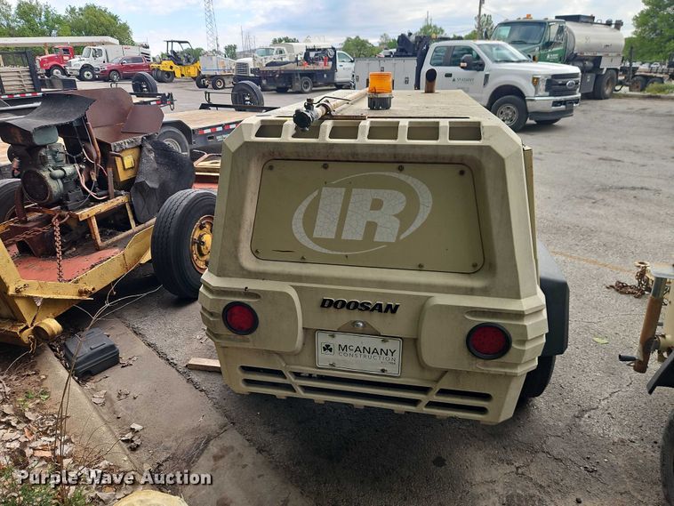 image for item EO7301 2006 Ingersoll Rand 185 air compressor