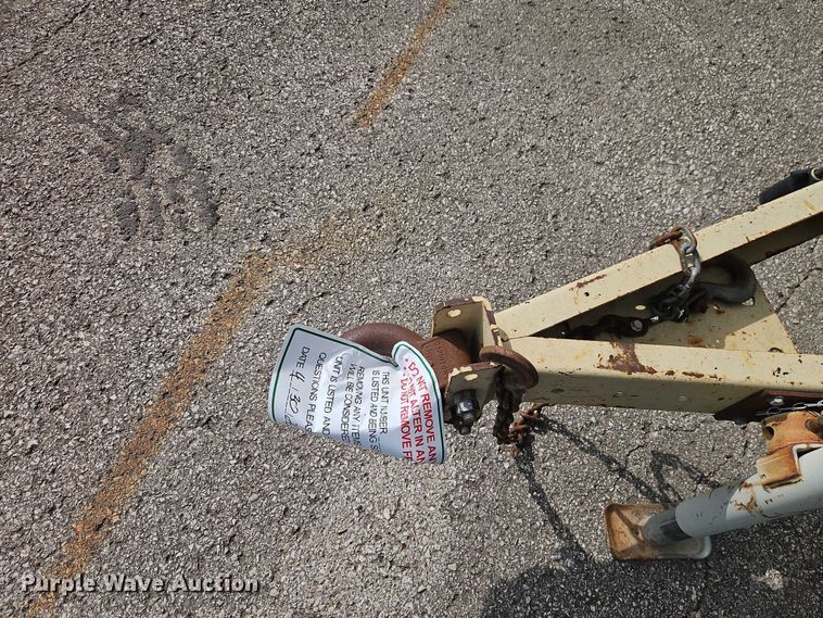 image for item EO7301 2006 Ingersoll Rand 185 air compressor