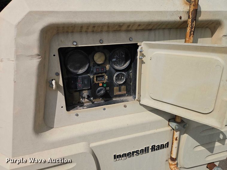 image for item EO7301 2006 Ingersoll Rand 185 air compressor