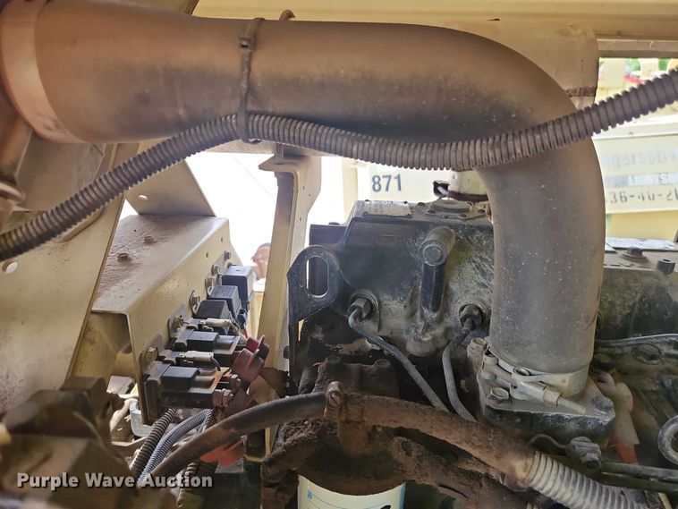 image for item EO7301 2006 Ingersoll Rand 185 air compressor