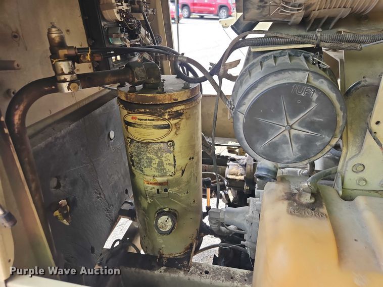 image for item EO7301 2006 Ingersoll Rand 185 air compressor
