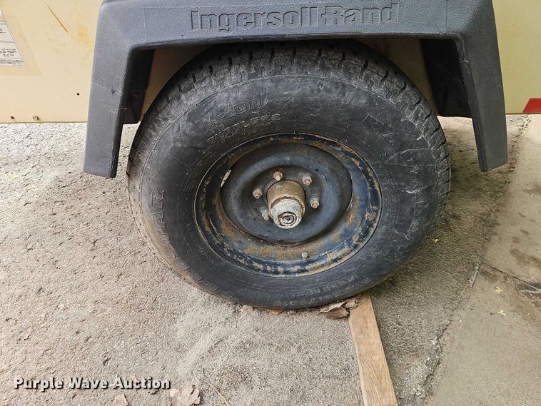 image for item EO7301 2006 Ingersoll Rand 185 air compressor