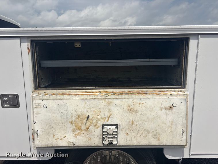 image for item EQ1458 2011 Ford F550 Super Duty  Crew Cab utility / service truck