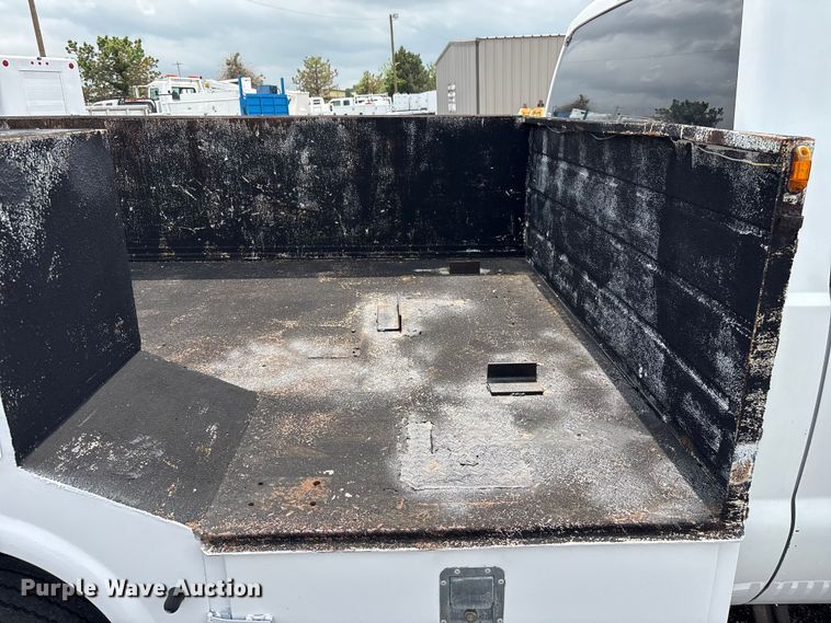 image for item EQ1458 2011 Ford F550 Super Duty  Crew Cab utility / service truck